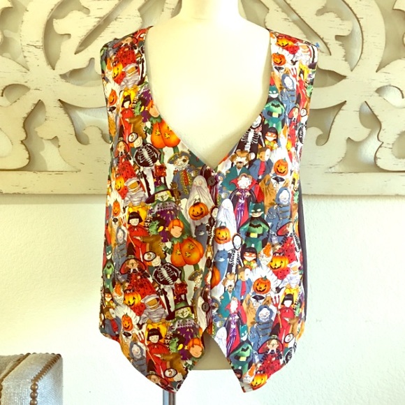 111 Main Tops - Sold 80’s Vintage Halloween vest